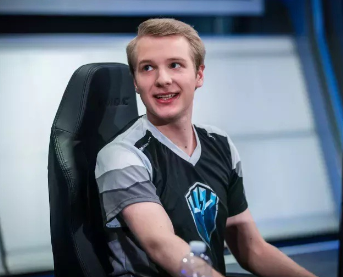 AG捕鱼王游戏下载-G2横扫FPX，Jankos团战一打五强强对话小组赛，引爆全场热议的简单介绍