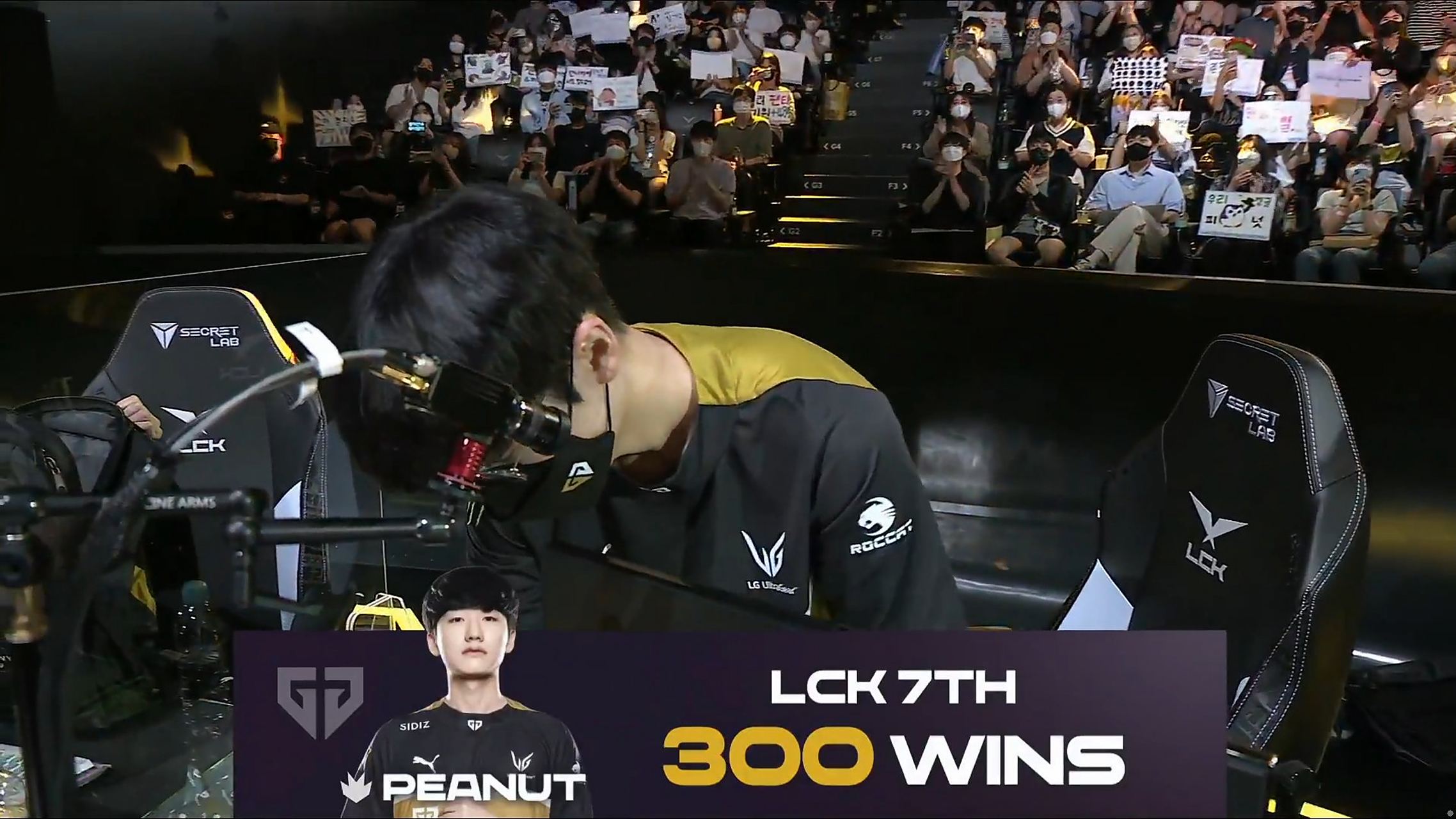 关于FLY绝杀BRO，Peanut开启传奇时刻鏖战多局小组赛，锁定晋级资格的信息