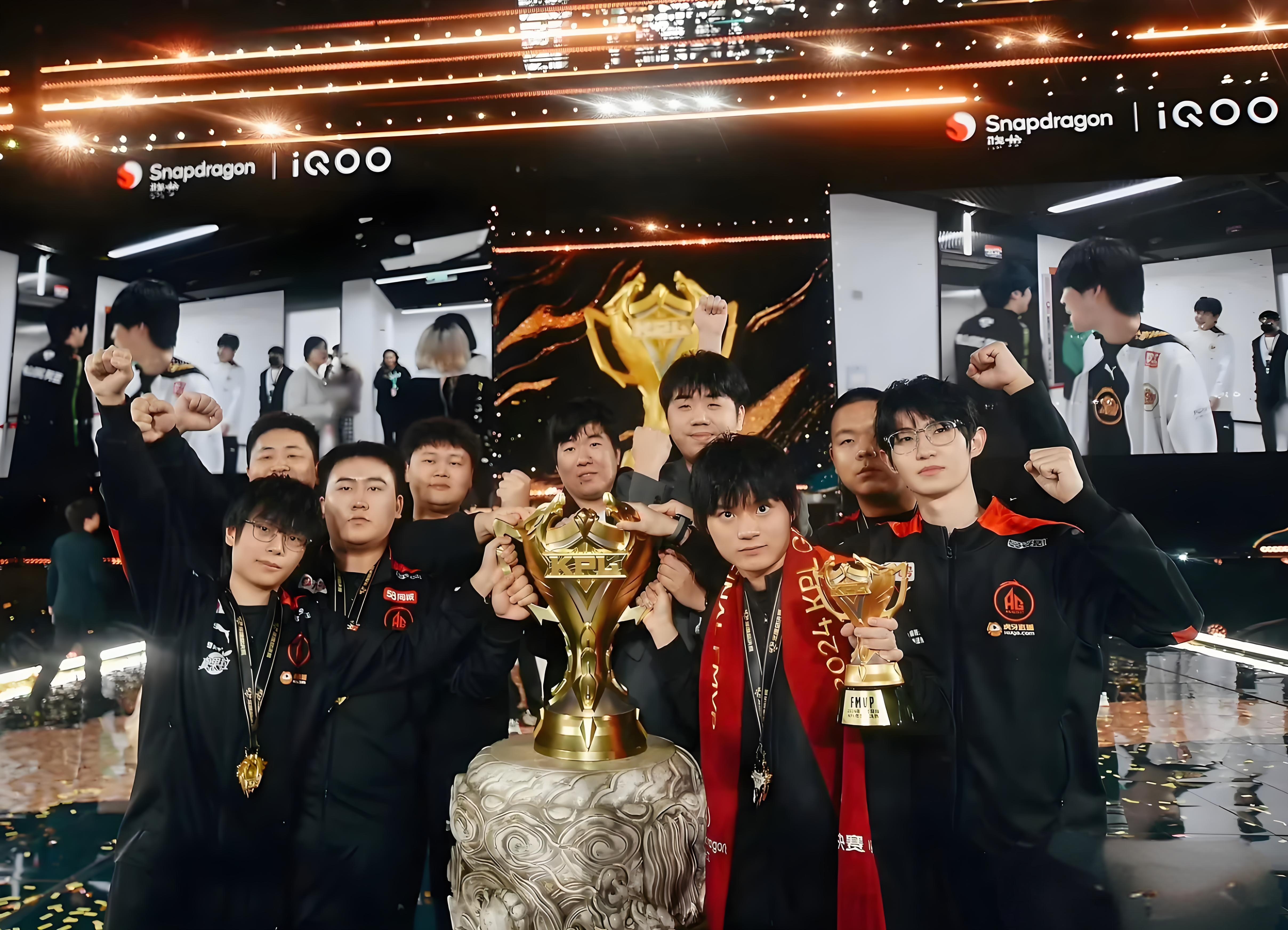 关于夺冠之路,蜿蜒曲折,只有最强者能赢得荣耀的信息 关于夺冠之路,蜿蜒曲折,只有最强者能赢得荣耀的信息