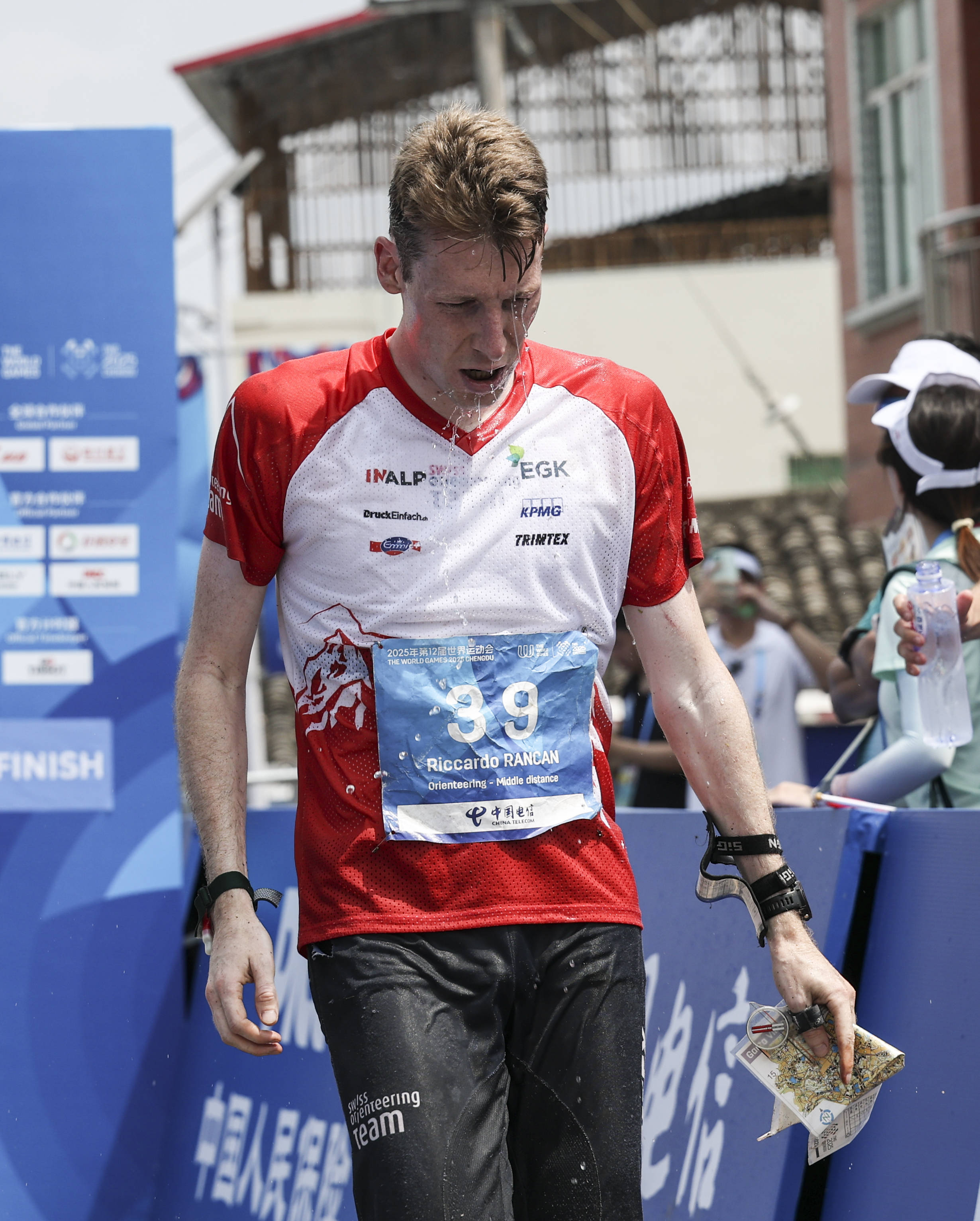 荷兰自行车选手速度惊人夺金 荷兰自行车选手速度惊人夺金