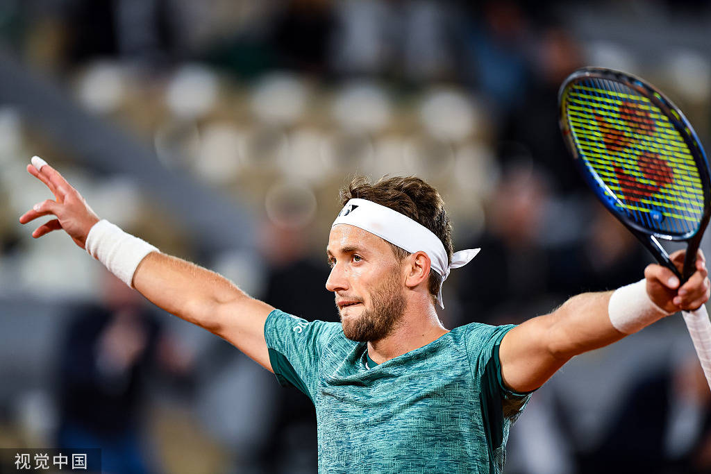 -包含法网鏖战年终总决赛,鲁德关键制胜的词条