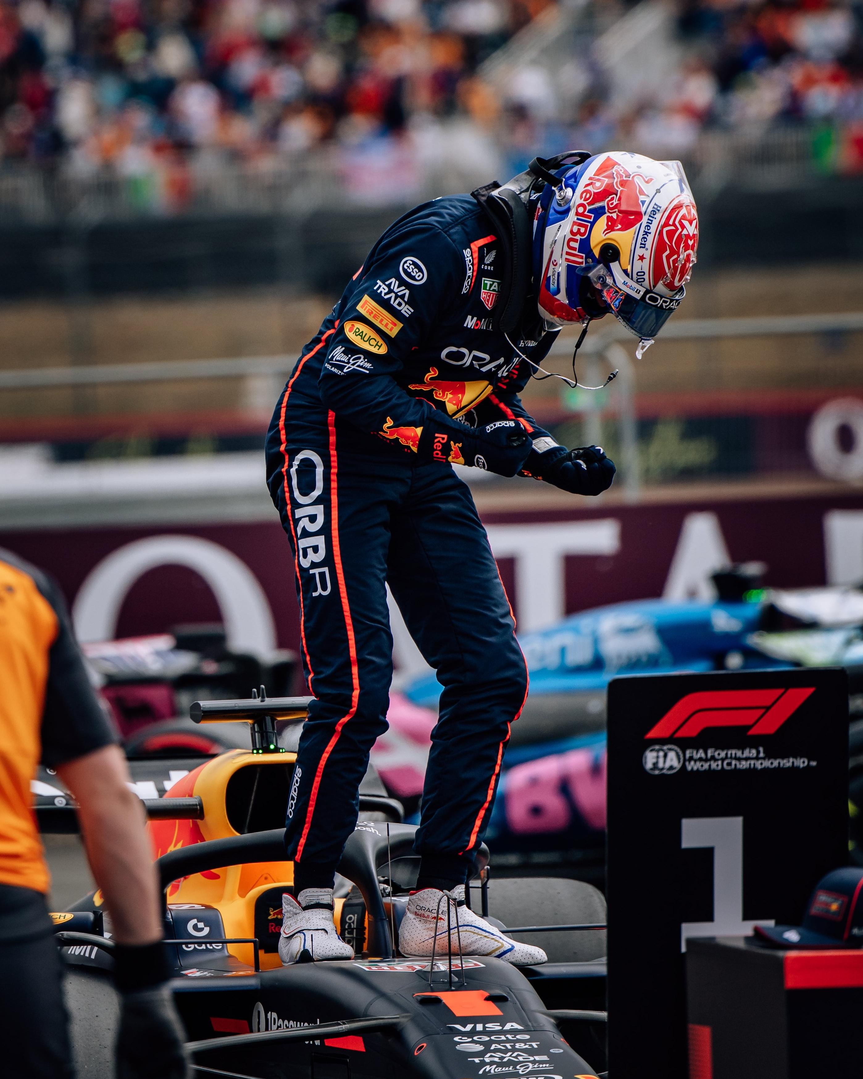 红牛车队碾压法拉利，维斯塔潘关键制胜的简单介绍