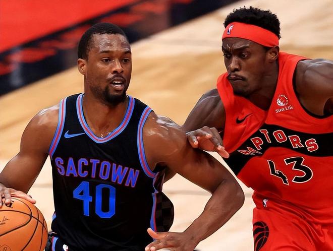 -深圳队力克广东队，福克斯刷新纪录